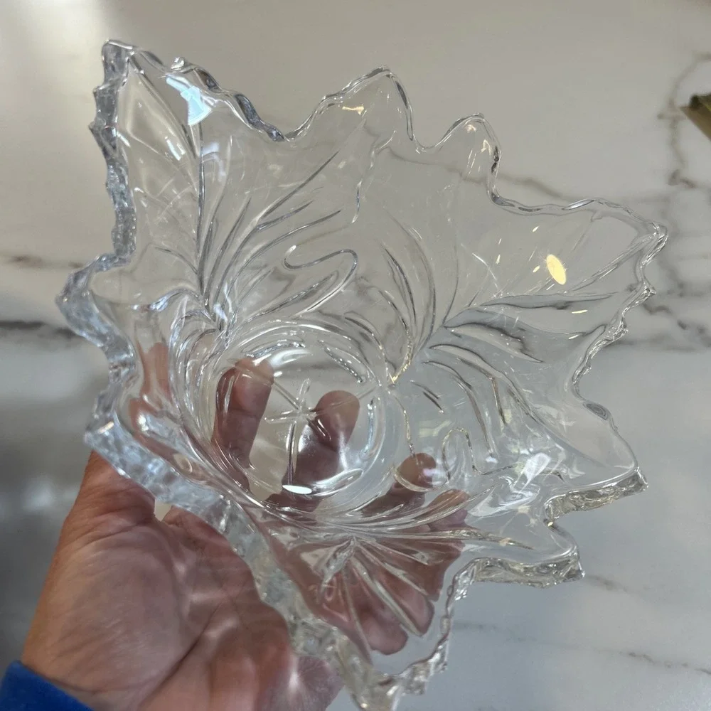 Telefloral Vase Clear Glass Leaf Design and Edging Leaded Crystal‎ Vintage